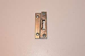 Axa sluitplaat tbv greep SKG R2 (skg) (axa) (greep) (sluitplaat) (deur) (Raam) voor houten achterdeuren en voordeuren