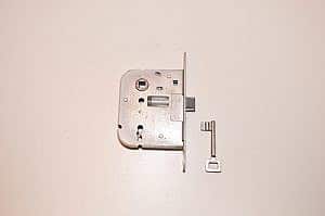 Nemef Dag slot met sleutel / Din rechts/ Lengte=150mm / Breedte 20mm/ (nemef) (dagslot) (slot) (deur) (sluiting) (sluitwerk) Licht beschadigd. dit slot wordt veel gebruikt voor kasten.