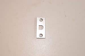 Sluitplaat pen P2600/14 voor een kantschuif/espagnolet sluiting voor dubbele deuren. (sluitplaat) (pensluitplaat) (kantschuif) (plaatje) (kantschuif sluitplaat)