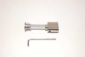 Wc-deur slotje RVS Slim design. Wordt gebruikt om de wc deur open en dicht te doen. (wcdeur) (wcslotje) (slotje) (hang en sluitwerk) (outlet) (bouwbeslag outlet) (outlet voor hang en sluitwerk) (deur beslag) (slot voor wc deur) (slotje voor wc deur) (wc sluiting)